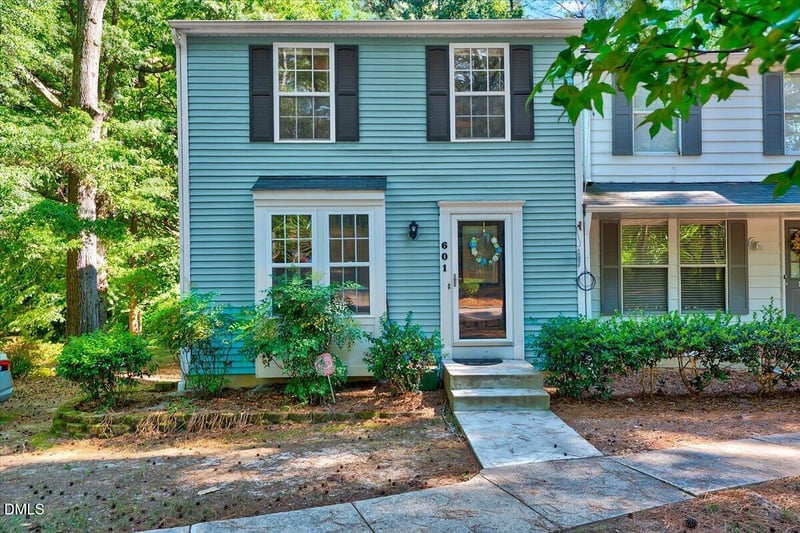 601 Middleton Ave, Cary, NC 27513