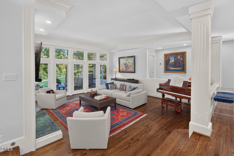 60126 Davie, Chapel Hill, NC 27517