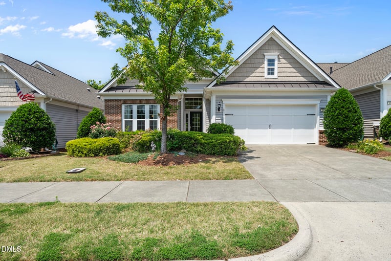 604 Bloomsbury Pl, Cary, NC 27519
