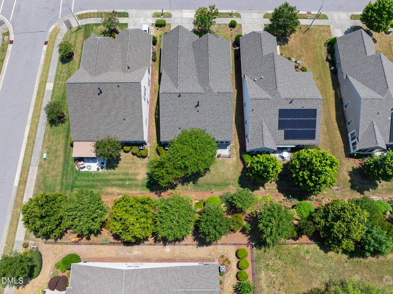 604 Bloomsbury Pl, Cary, NC 27519