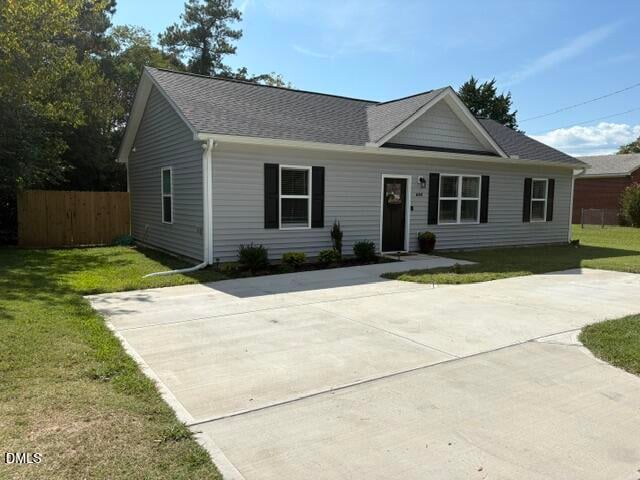 604 E Pope St, Dunn, NC 28334