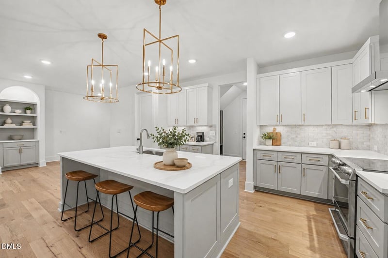 604 Sage Ct, Fuquay Varina, NC 27526