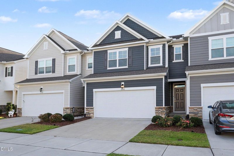 6042 Renew Pl, Raleigh, NC 27616