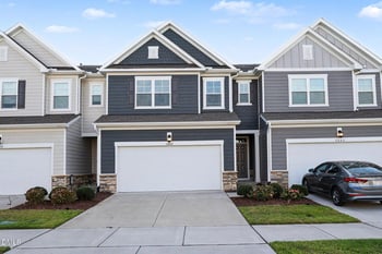 6042 Renew Pl, Raleigh, NC 27616