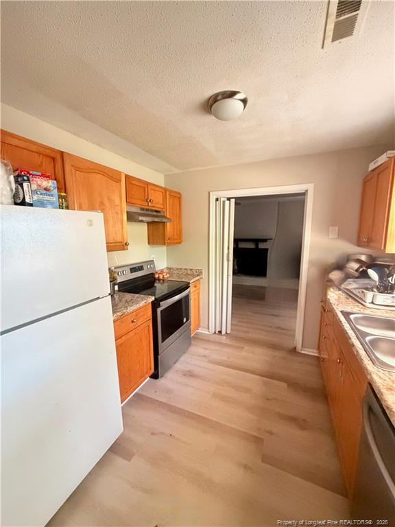 606 Glensford Dr, Fayetteville, NC 28314