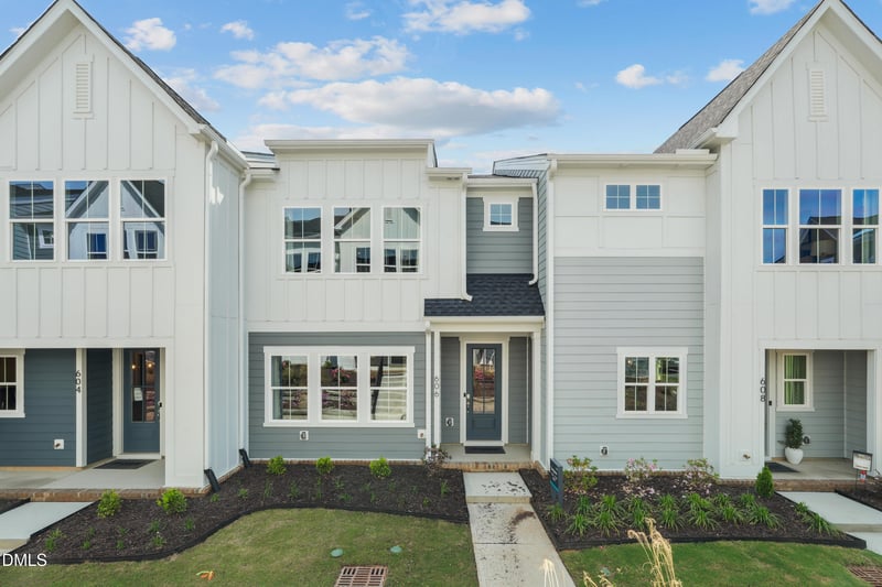 606 Hillfarm Dr, Wake Forest, NC 27587