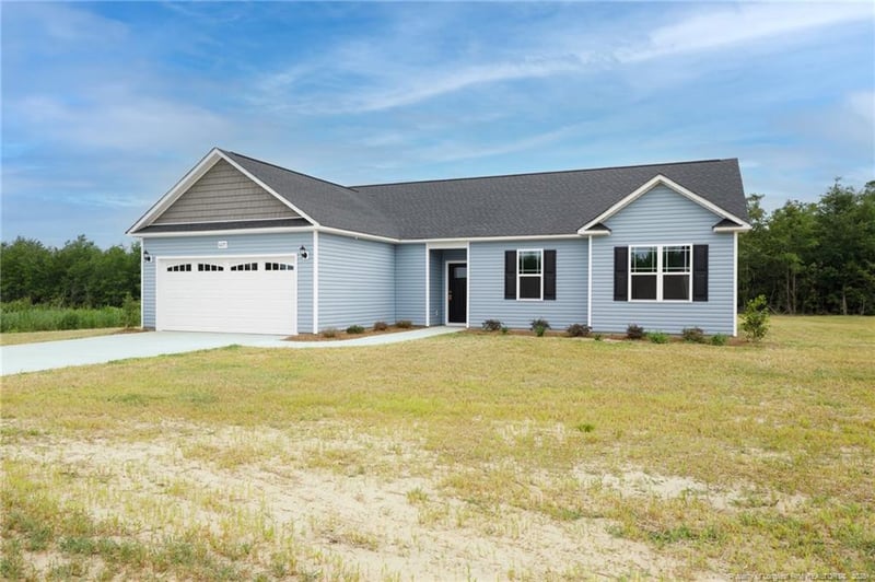6077 Ari Ct, Fayetteville, NC 28312
