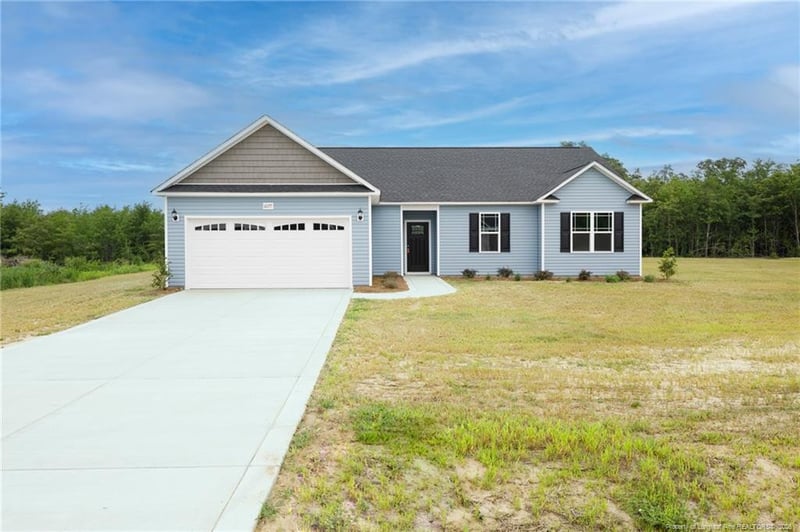 6077 Ari Ct, Fayetteville, NC 28312
