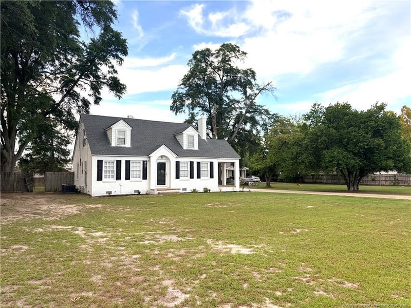608 Fair St, Fayetteville, NC 28306