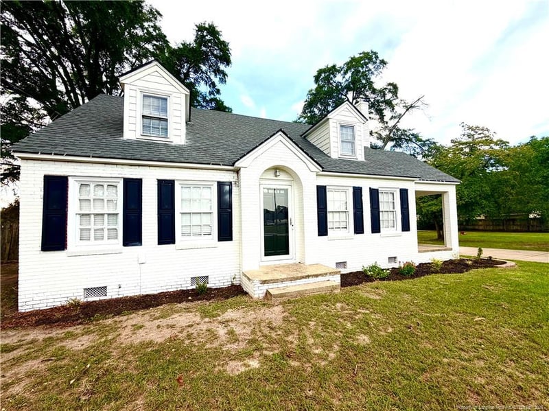 608 Fair St, Fayetteville, NC 28306