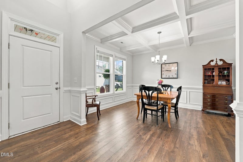 608 Priory Cir, Zebulon, NC 27597