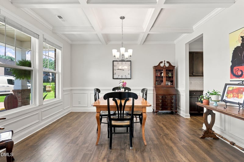 608 Priory Cir, Zebulon, NC 27597