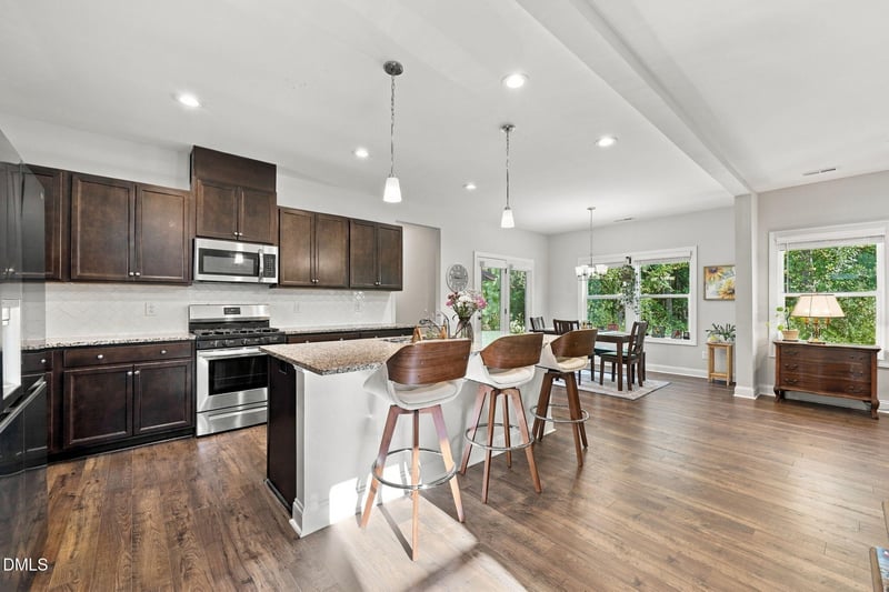608 Priory Cir, Zebulon, NC 27597