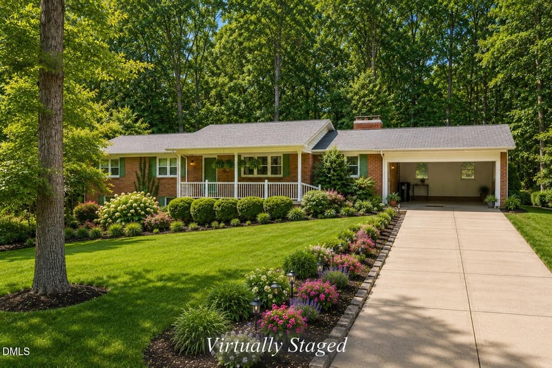 609 Canterbury Rd, Sanford, NC 27330