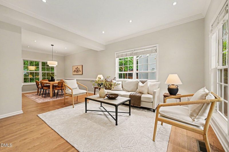 609 Palafox Dr, Chapel Hill, NC 27516