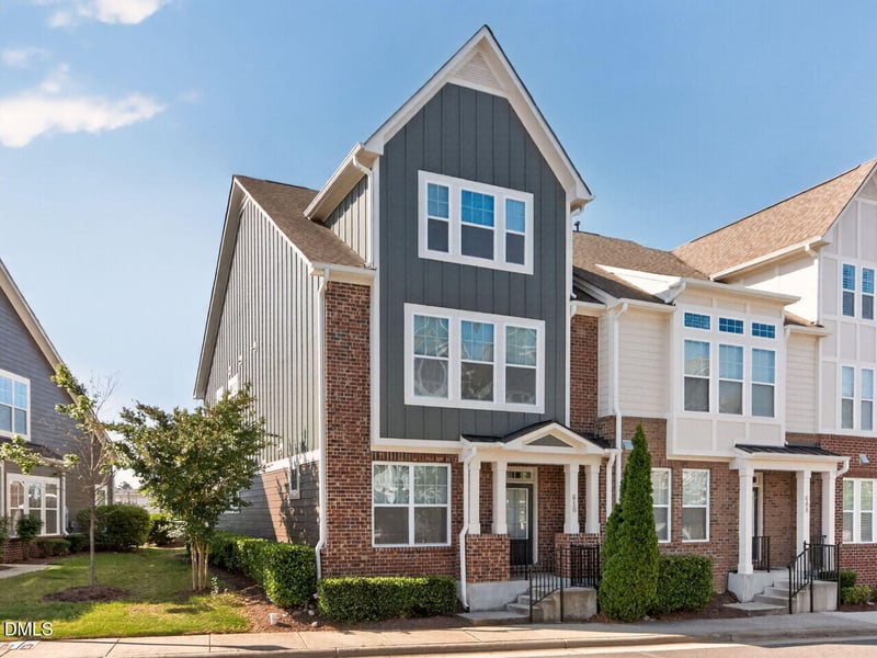 610 Balsam Fir Dr, Cary, NC 27519