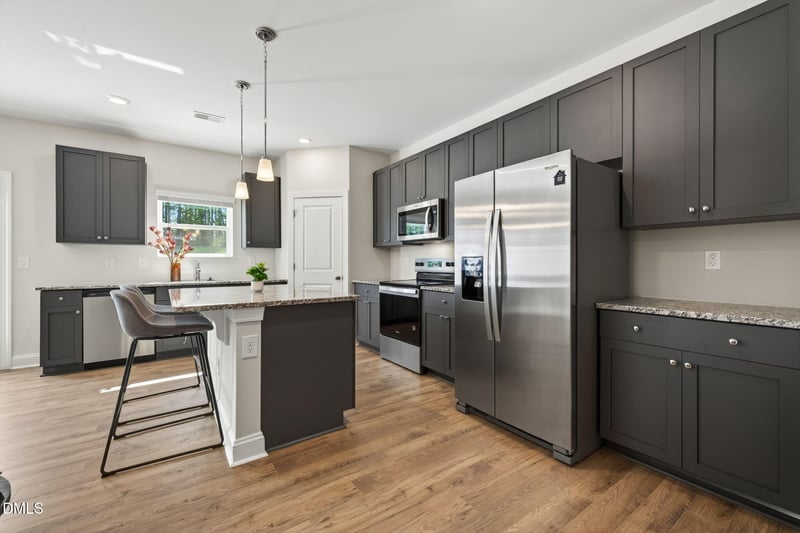 610 Barrington Row Ave, Zebulon, NC 27597