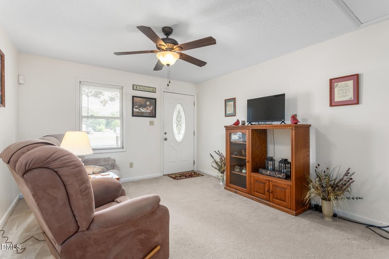 610 Larry Ave, Graham, NC 27253