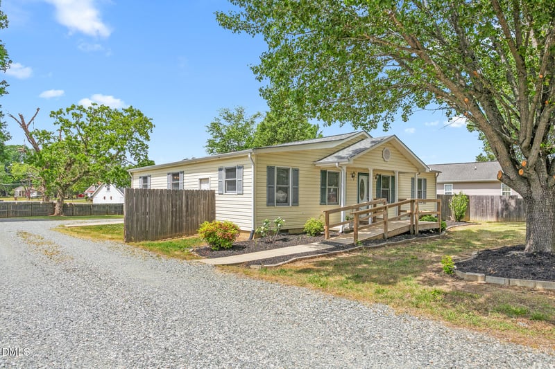 610 Larry Ave, Graham, NC 27253