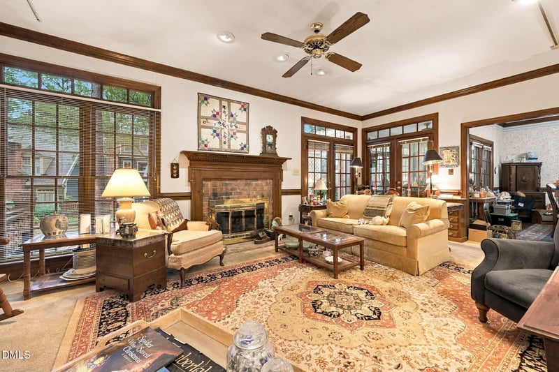 6100 Parker Croft Ct, Raleigh, NC 27609