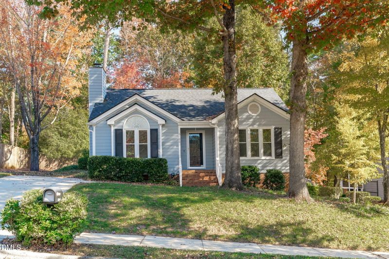 6100 Westborough Dr, Raleigh, NC 27612