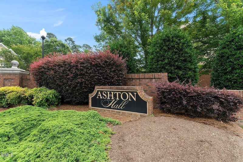6101 Shandwick Ct, Raleigh, NC 27609