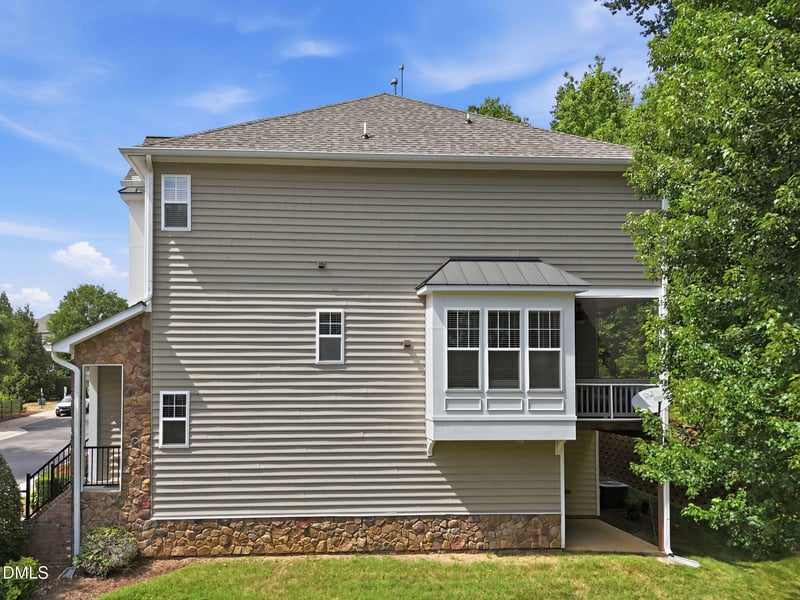 6102 Braidwood Ct, Raleigh, NC 27612