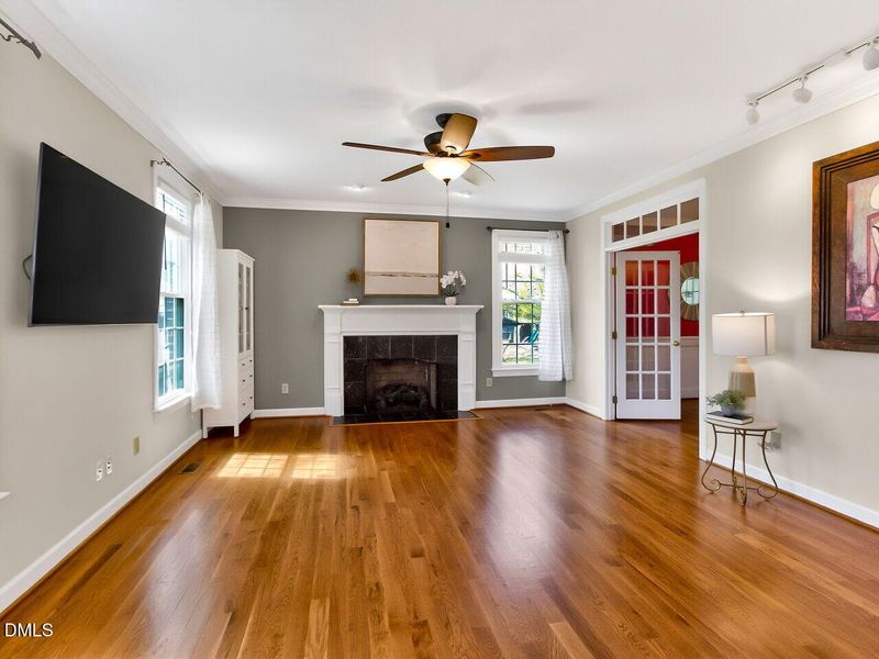 6104 Wolverhampton Dr, Raleigh, NC 27603