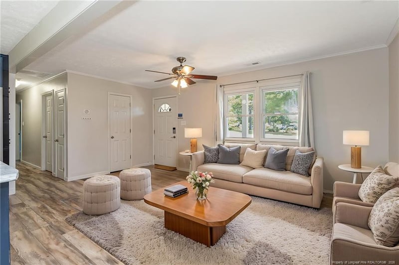 6106 Lexington Dr, Hope Mills, NC 28348