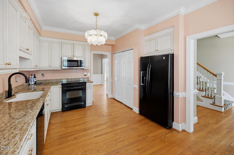 6106 Parker Croft Ct, Raleigh, NC 27609