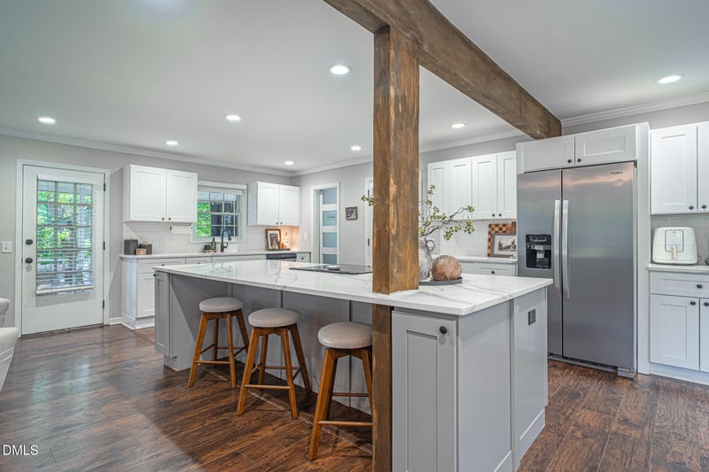 611 S 14th St, Lillington, NC 27546
