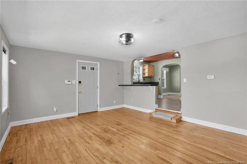 611 Glenville Ave, Fayetteville, NC 28303