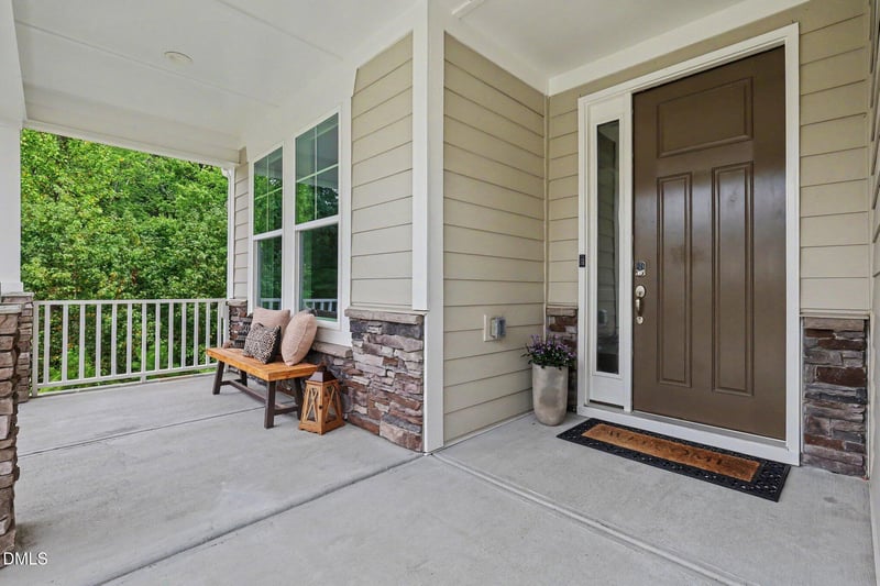 611 Vine Pond Ct, Apex, NC 27523