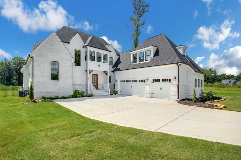 6112 Morning Glory Dr, Raleigh, NC 27603