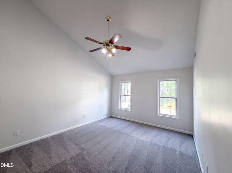 6113 Remington Lake Dr, Raleigh, NC 27616
