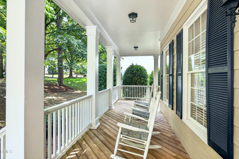 612 Crossway Ln, Holly Springs, NC 27540