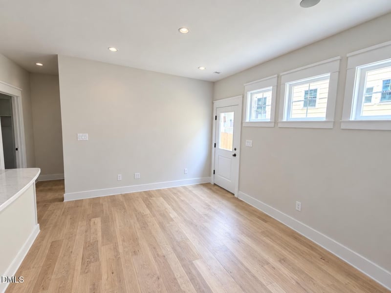612 Hemlock Ave, Durham, NC 27707