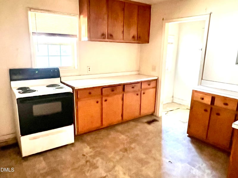 612 Maryland Ave, Burlington, NC 27217