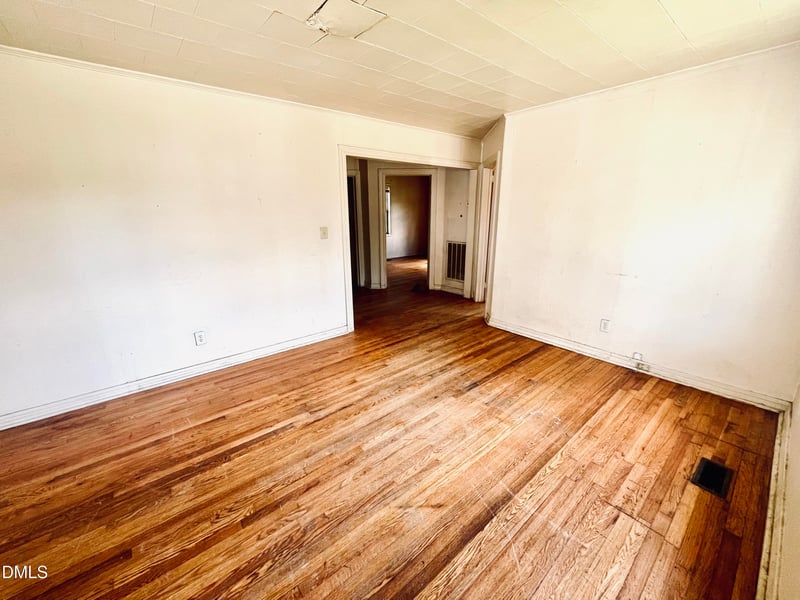 612 Maryland Ave, Burlington, NC 27217