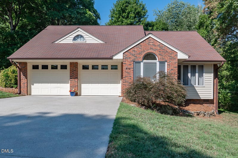 612 Wildwood Ln, Graham, NC 27253