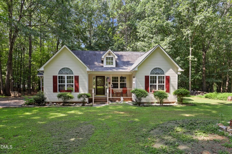 613 Bayleaf Cir, Clayton, NC 27527