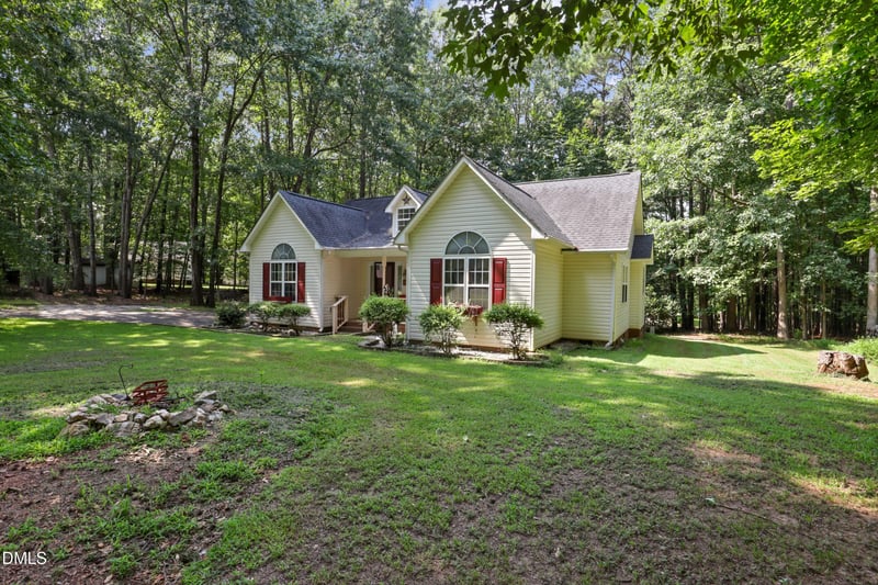 613 Bayleaf Cir, Clayton, NC 27527
