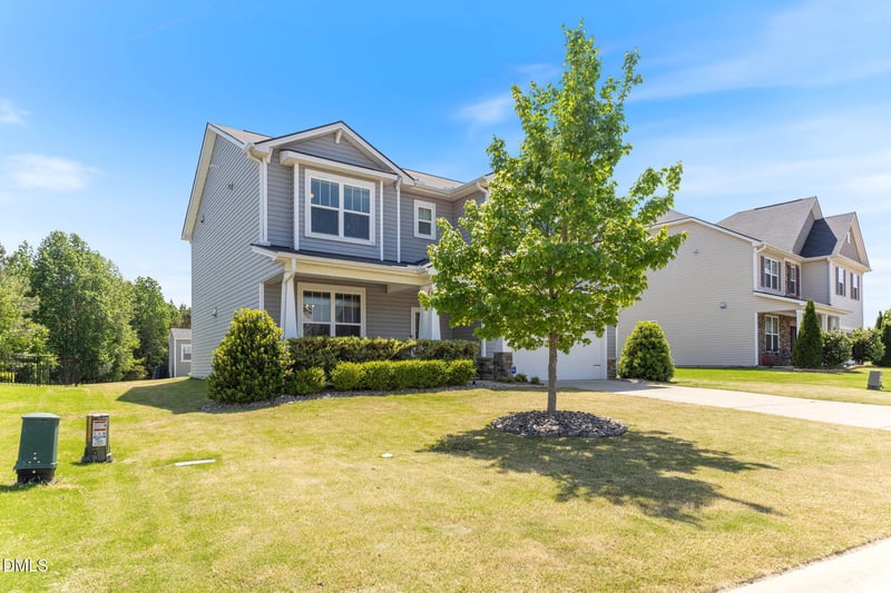 613 Golden Plum Ln, Zebulon, NC 27597