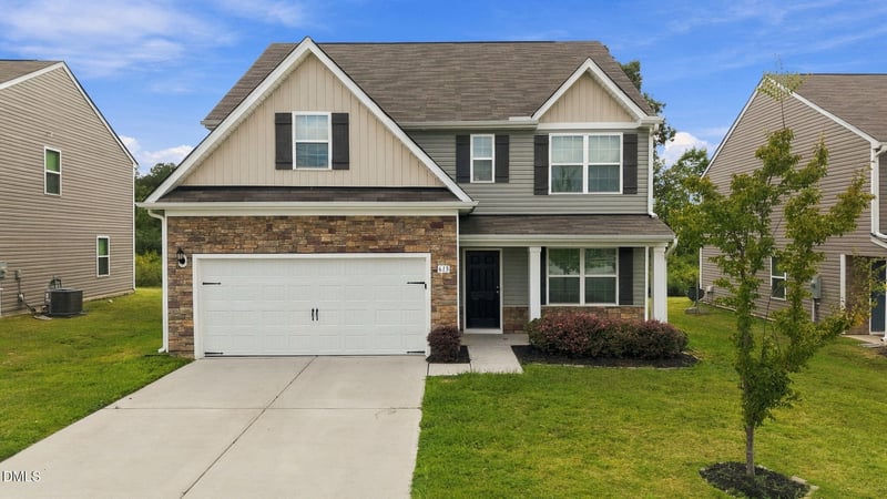 613 Howling Wind Dr, Zebulon, NC 27597