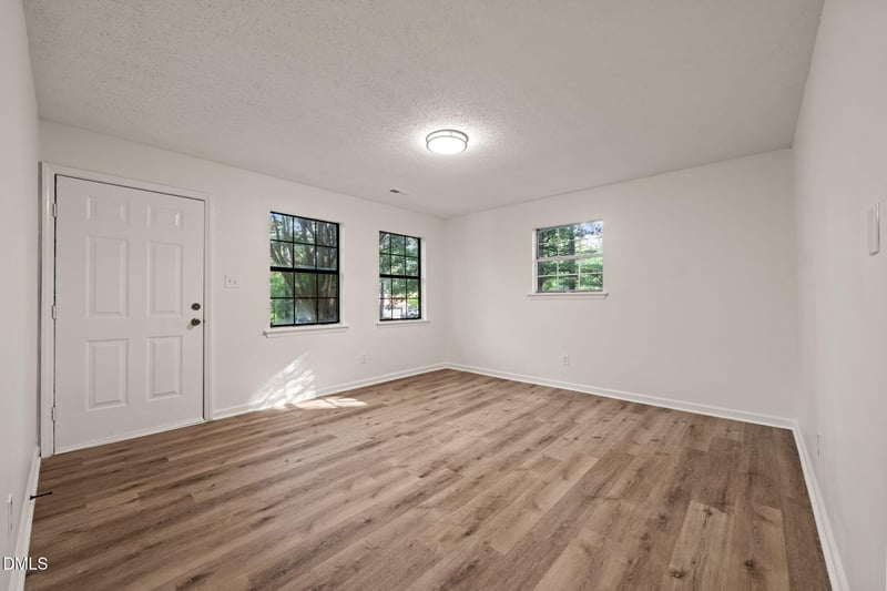 613 Locust Rd, Hillsborough, NC 27278