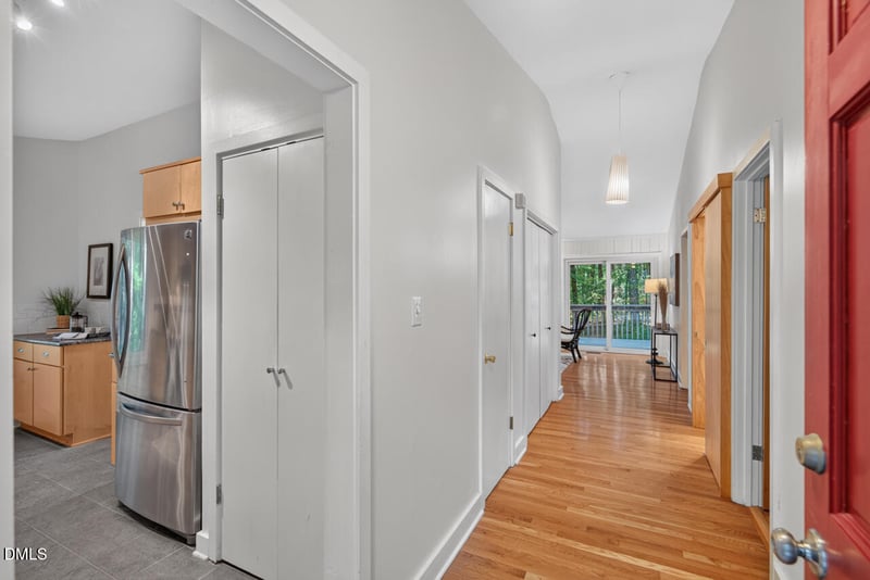 614 Hatch Rd, Chapel Hill, NC 27516