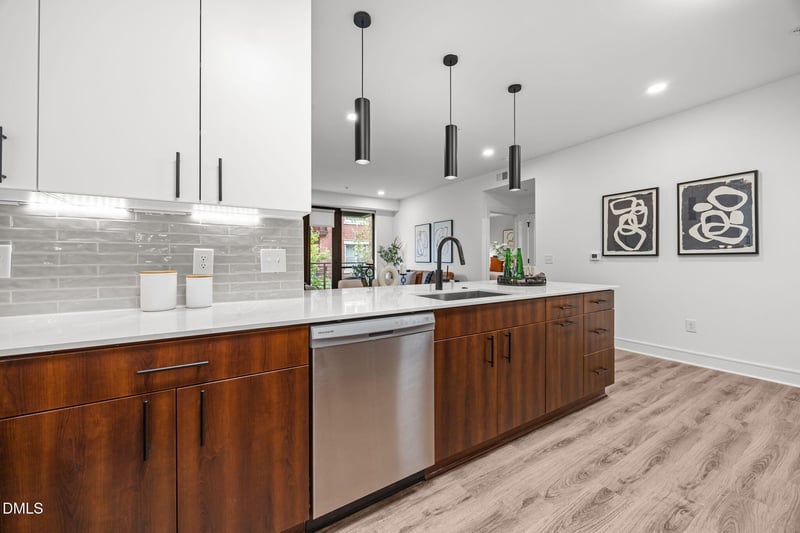 615 W Peace St #308, Raleigh, NC 27605
