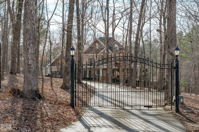617 Deer Mountain Rd, Pittsboro, NC 27312