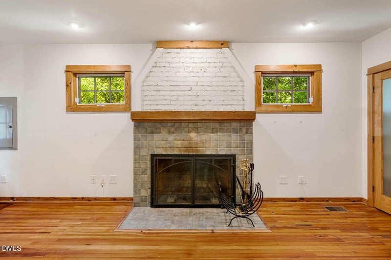 617 Park Pl, Chapel Hill, NC 27514