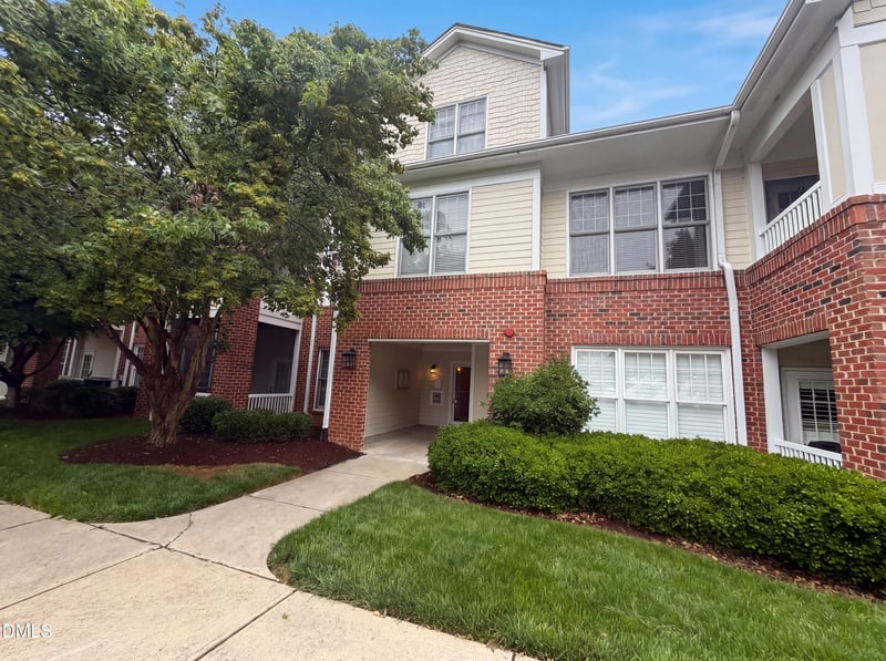 617 Waterford Lake Dr, Cary, NC 27519